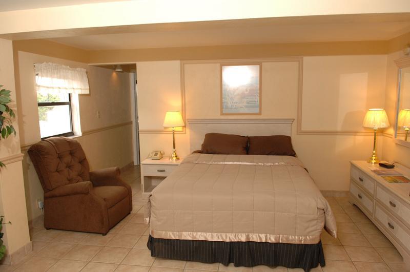 Castle Motel 2*